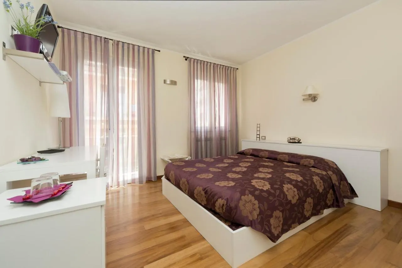 Oasi Hotel Levanto 3*,  Italia