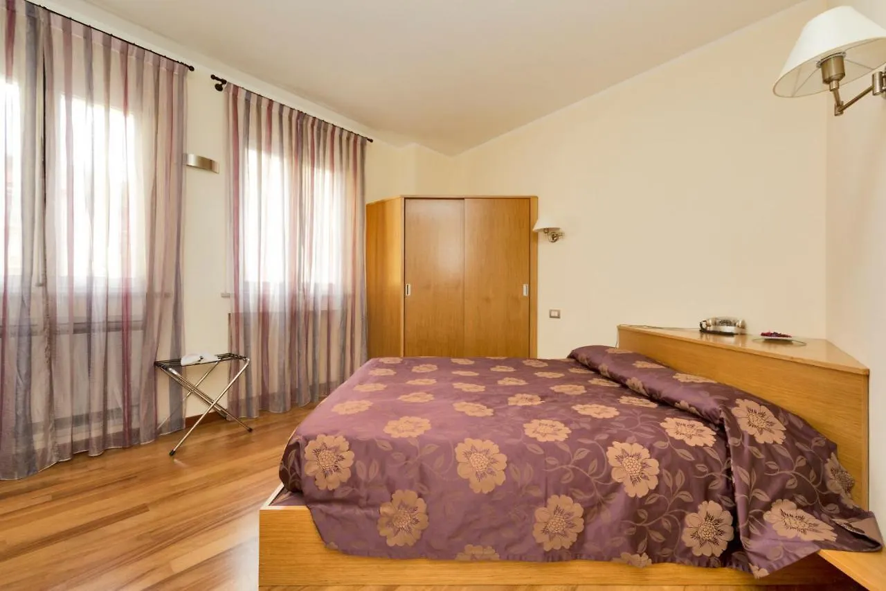 Oasi Hotel Levanto 3*,  Italia